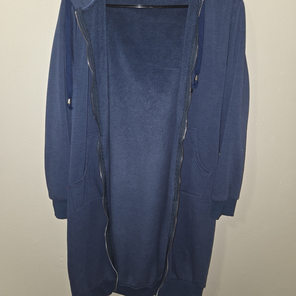 Elesol Navy Zip-Up Hoodie